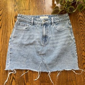 SOLD❌Pac Sun Los Angeles Denim frayed mini Skirt size 27